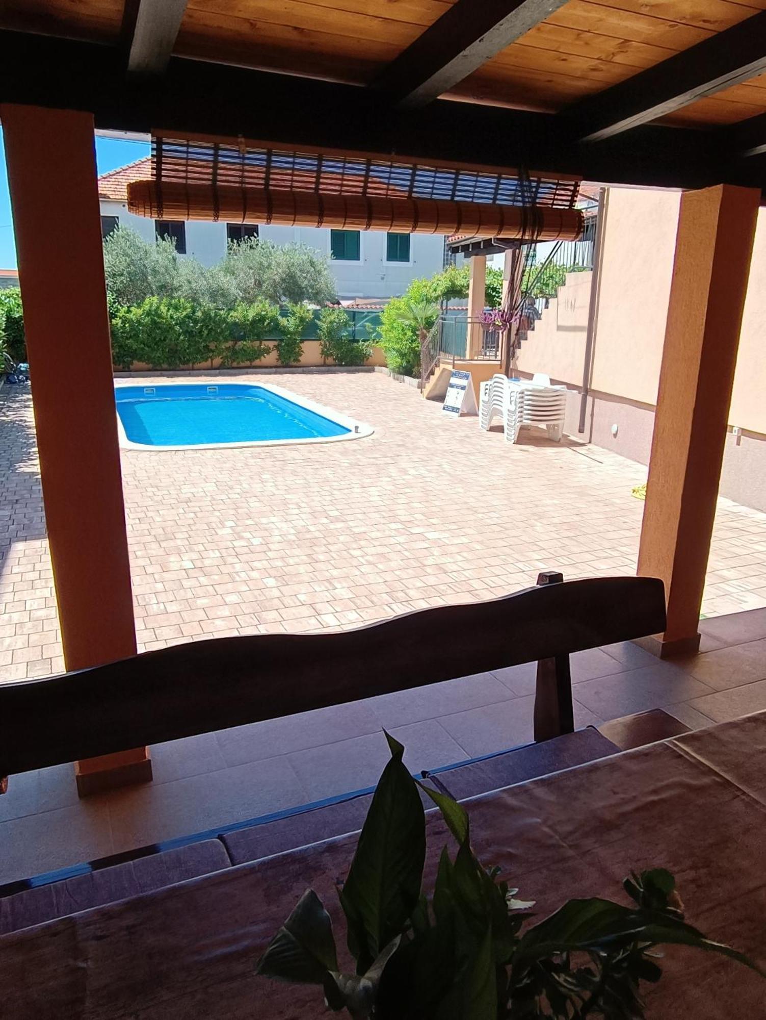 Apartmani Sprljan Vodice Exteriör bild
