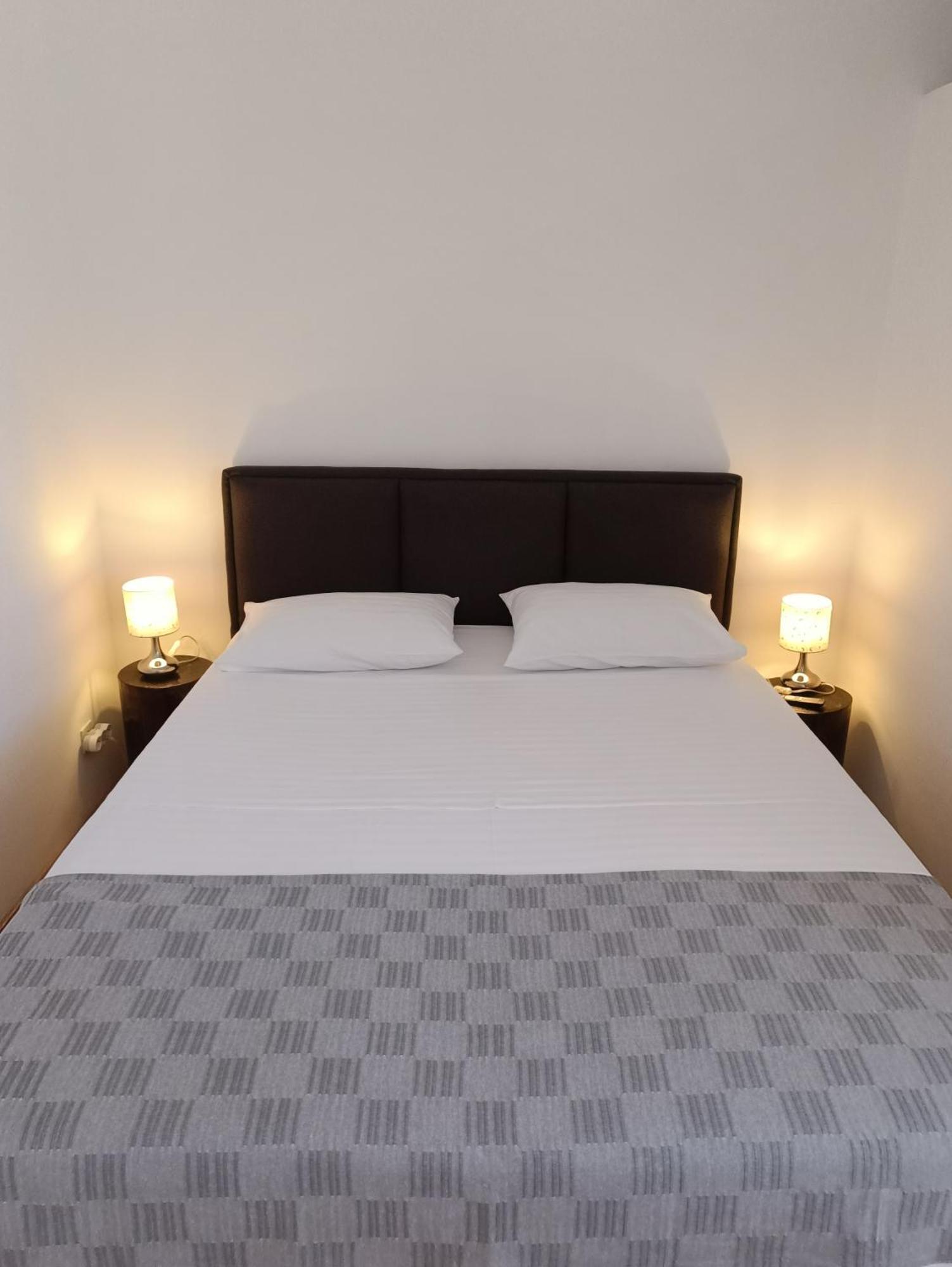 Apartmani Sprljan Vodice Exteriör bild