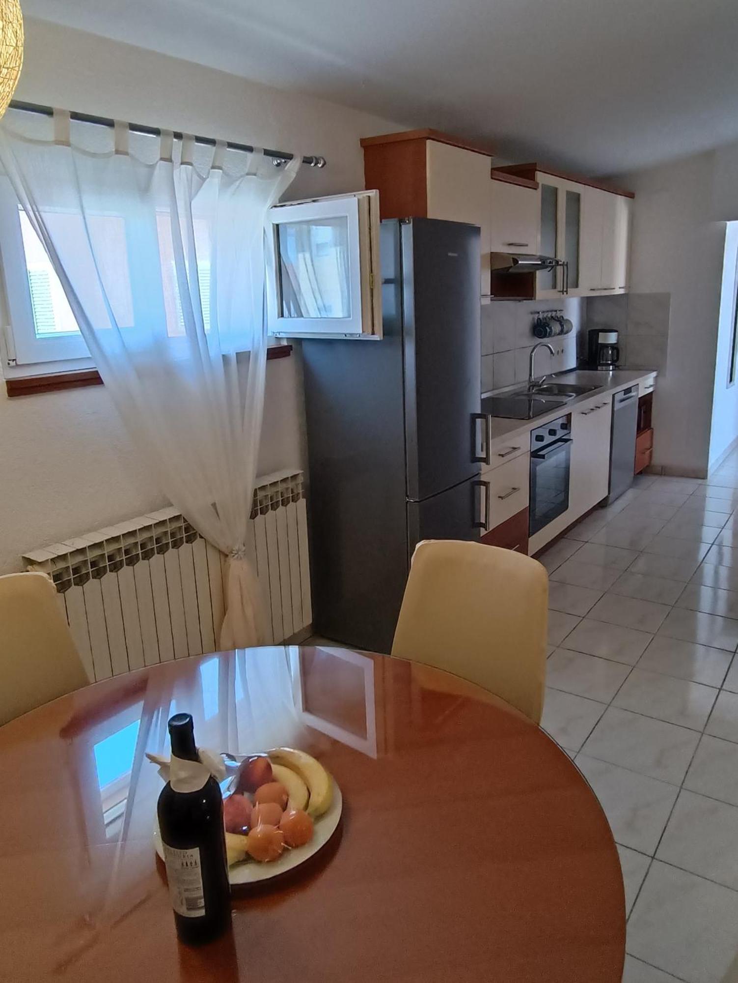 Apartmani Sprljan Vodice Exteriör bild