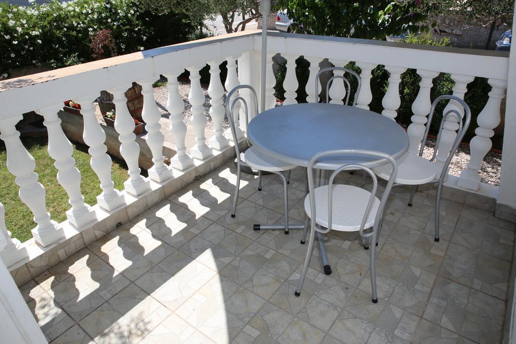 Apartmani Sprljan Vodice Exteriör bild