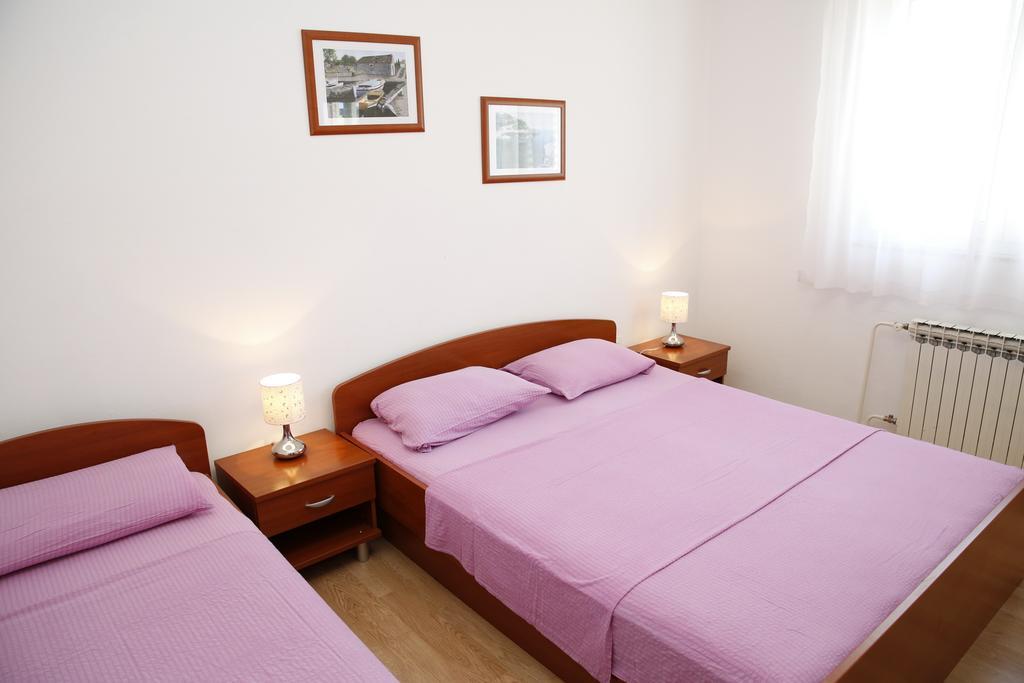Apartmani Sprljan Vodice Exteriör bild
