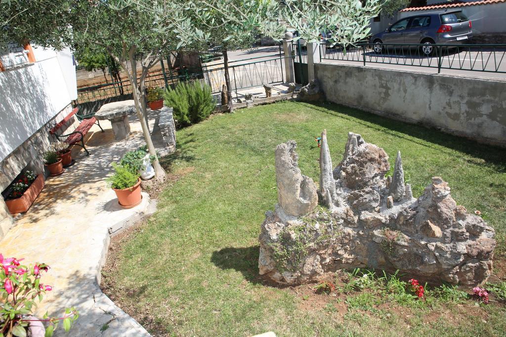 Apartmani Sprljan Vodice Exteriör bild