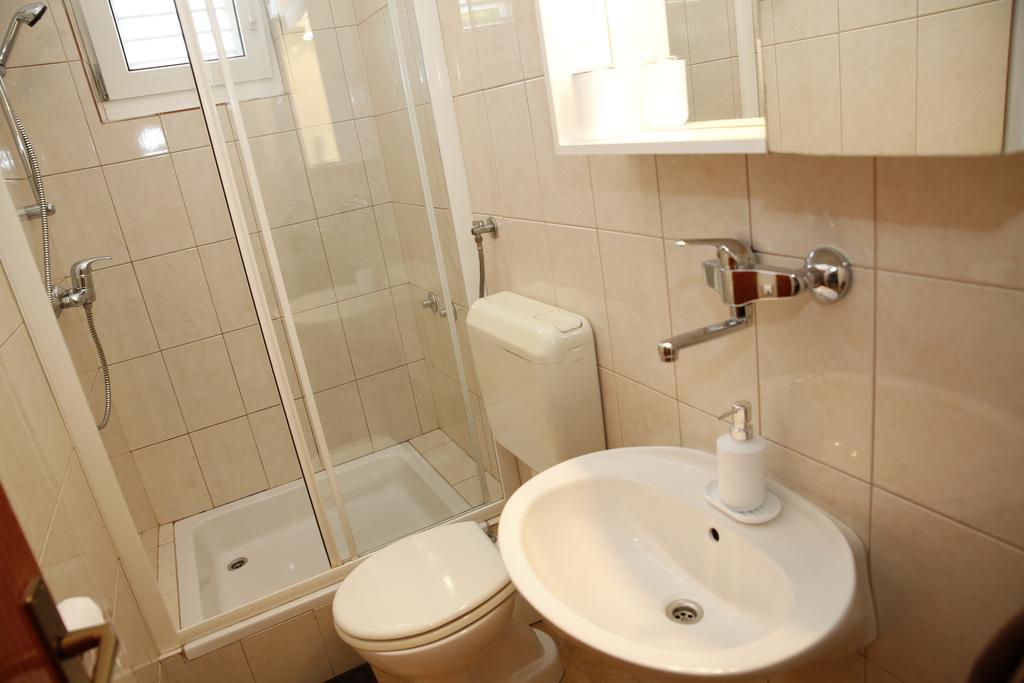 Apartmani Sprljan Vodice Exteriör bild