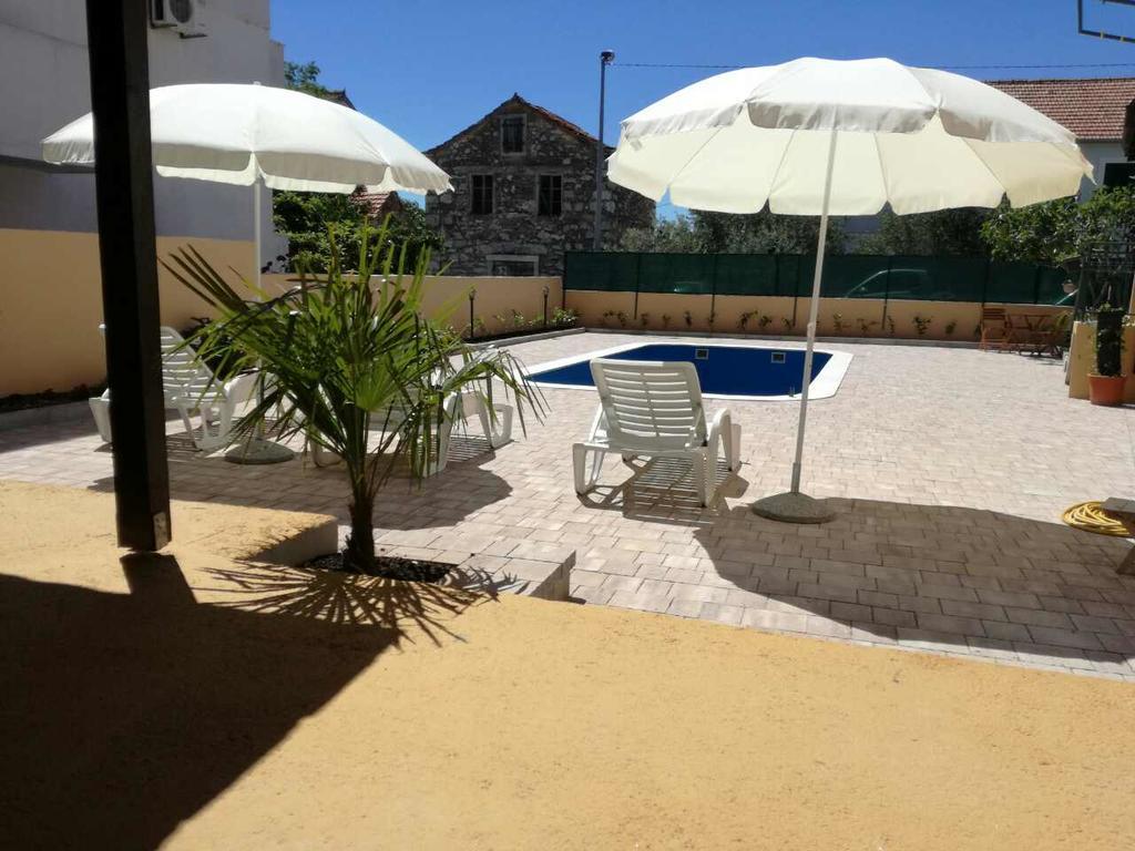 Apartmani Sprljan Vodice Exteriör bild