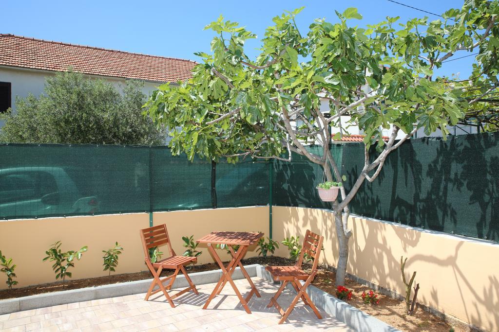 Apartmani Sprljan Vodice Exteriör bild