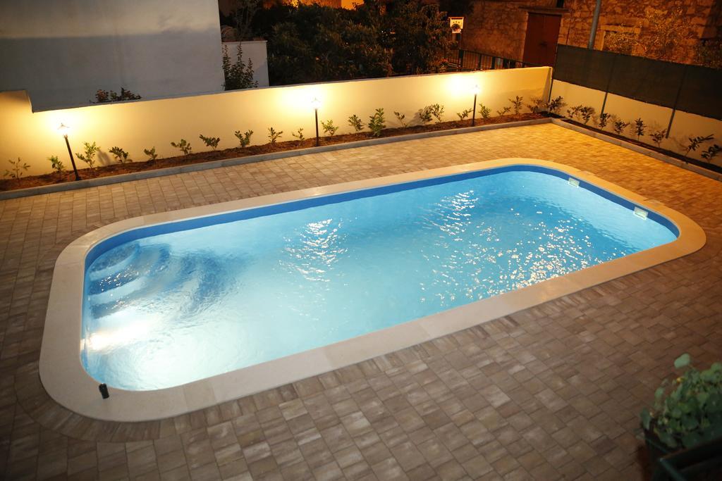 Apartmani Sprljan Vodice Exteriör bild
